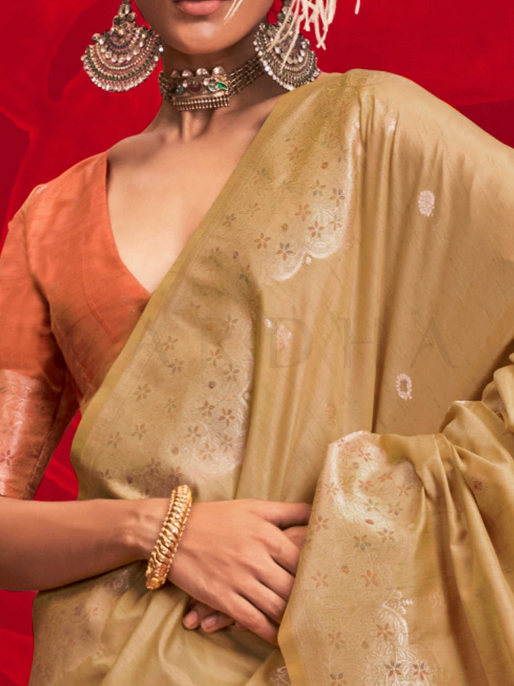 Beige Tussar Silk Handloom Saree with Gold Zari Pallu - Image 4