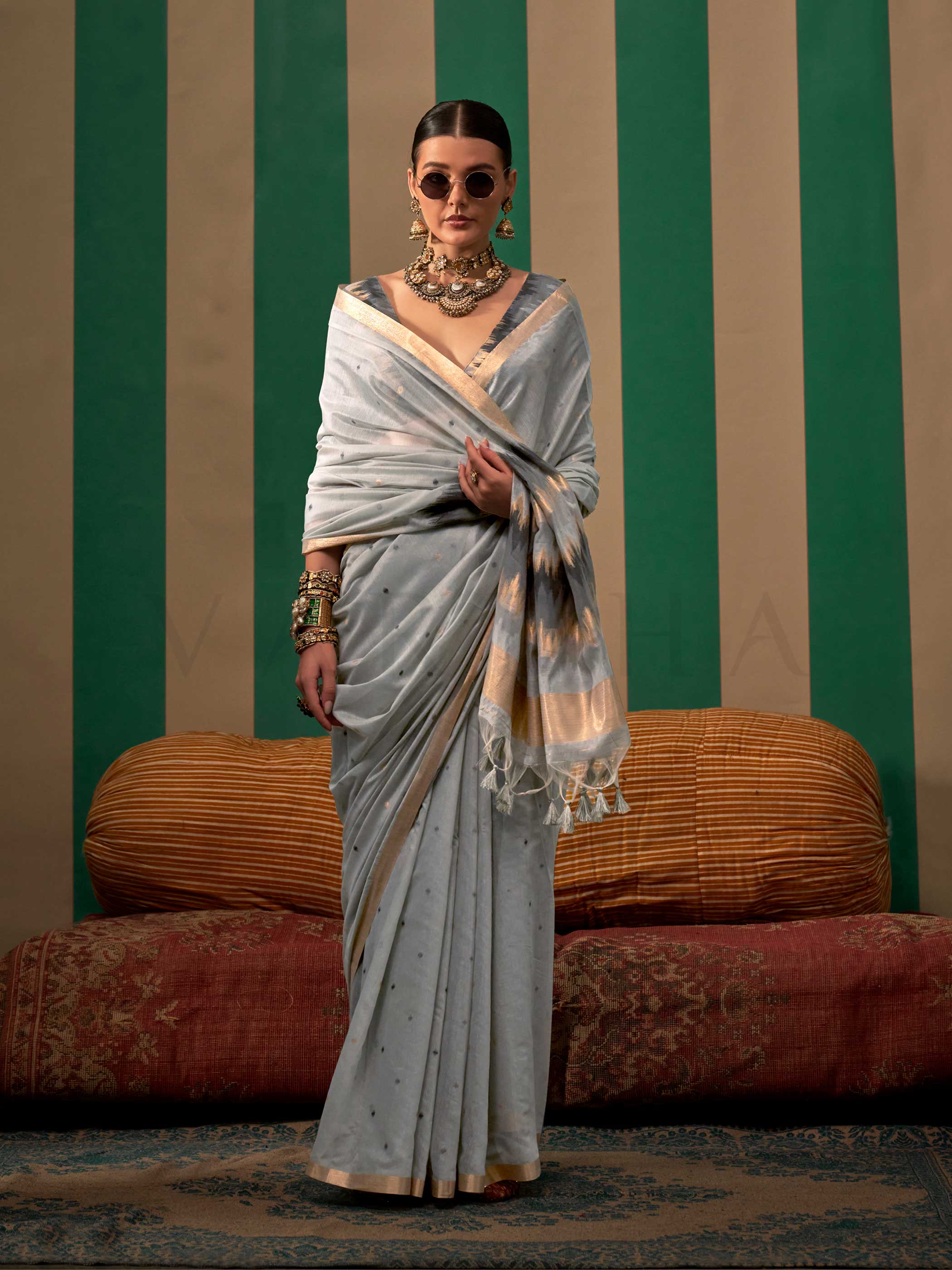 Blue-Charcoal Woven Cotton Spun Saree - Image 6