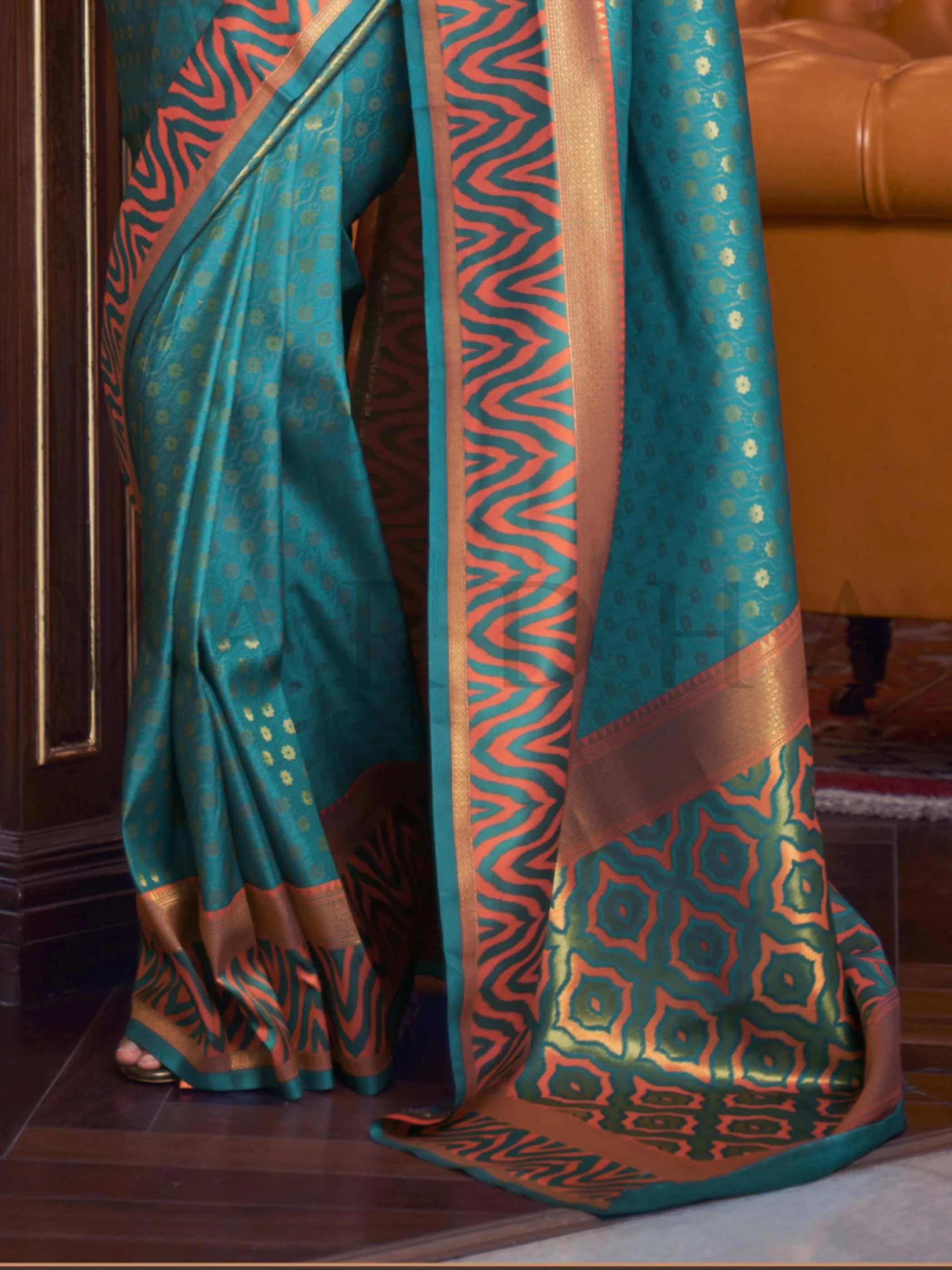 Teal Blue Kanjivaram Silk Saree with Woven Zari Work - Image 3