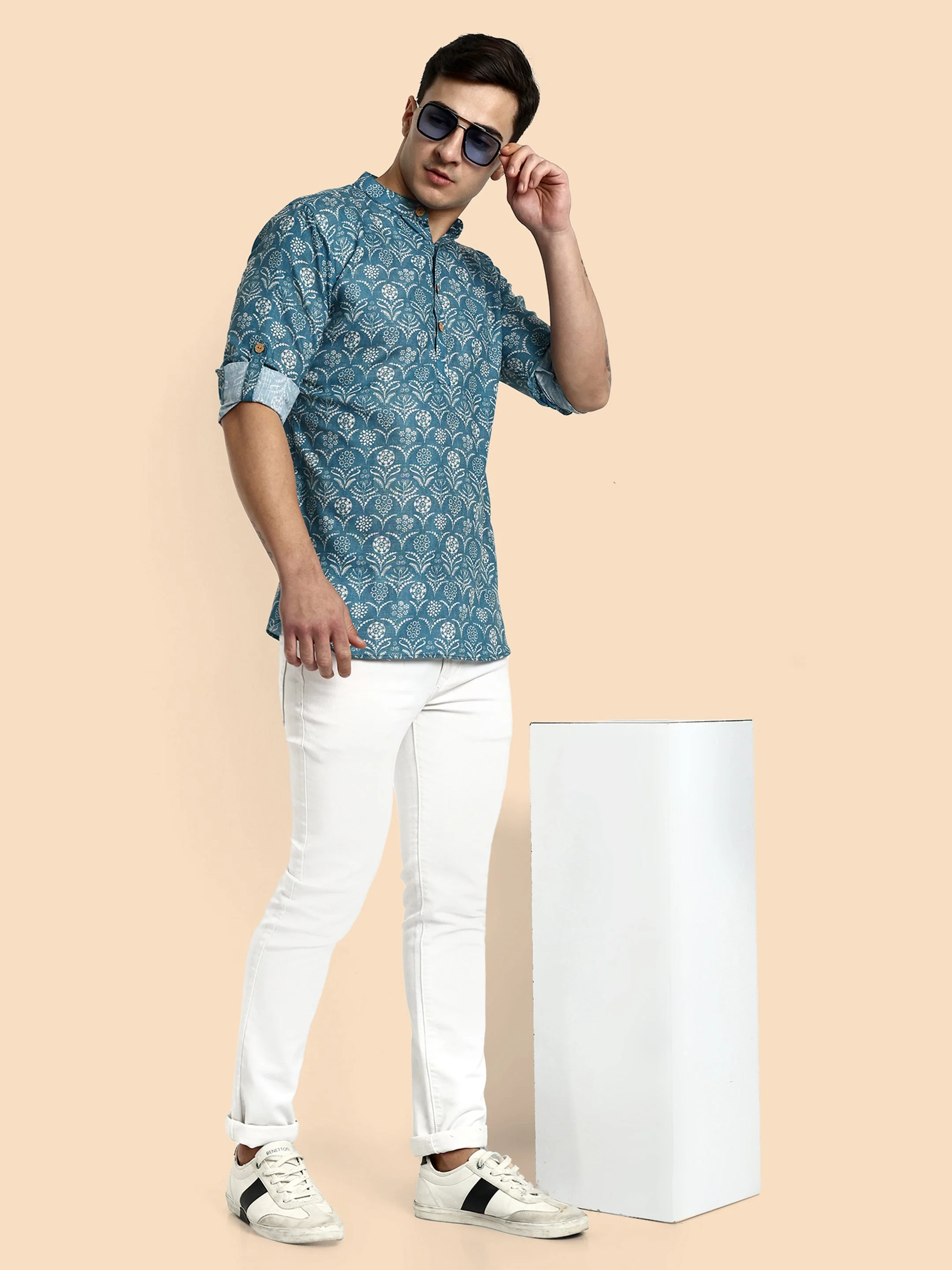 Blue Printed Men's Short Kurta - Image 8