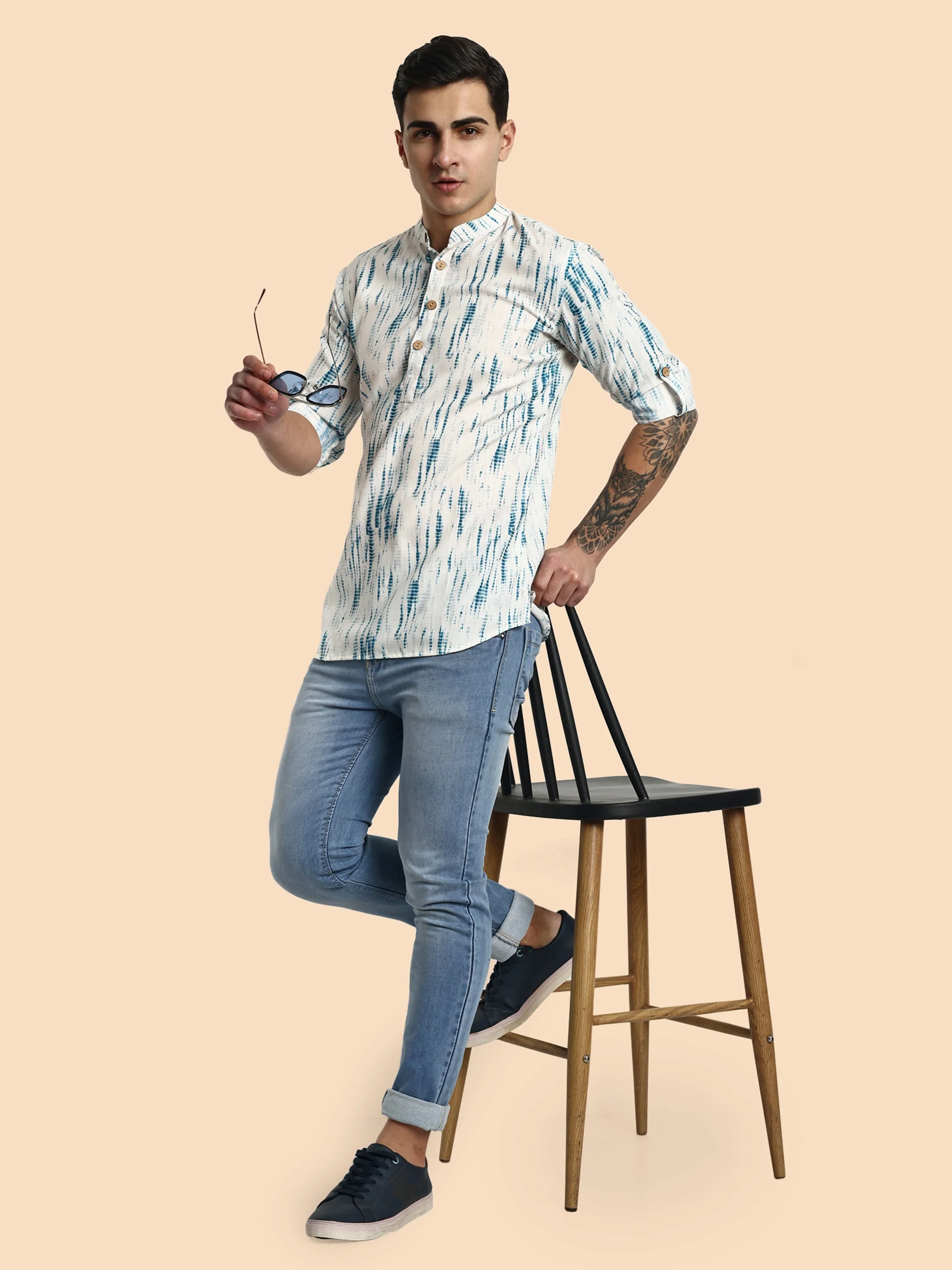 Blue Printed Men's Short Kurta - Image 7