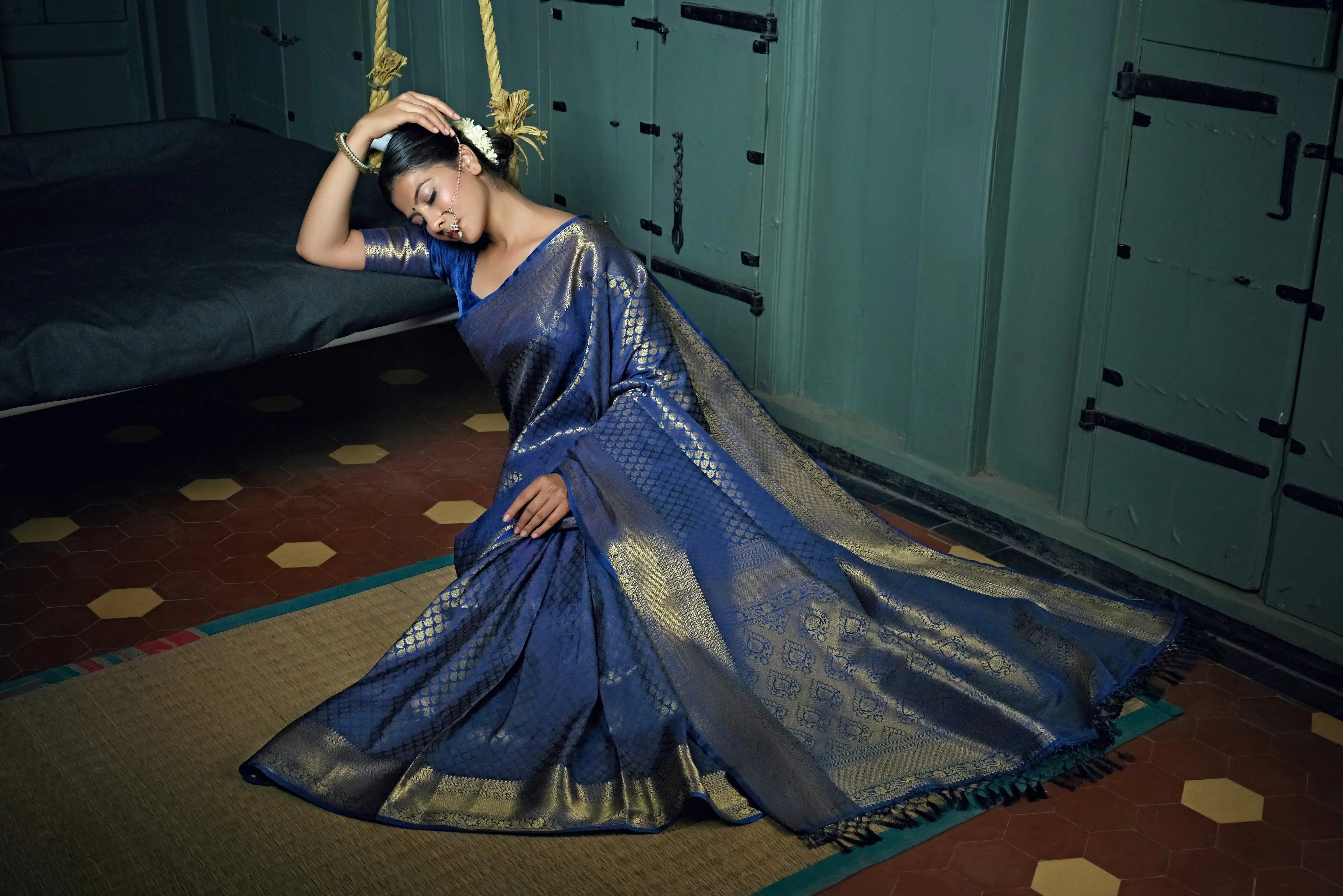 Cobalt Blue Golden Zari Kanjivaram Silk Saree - Image 3