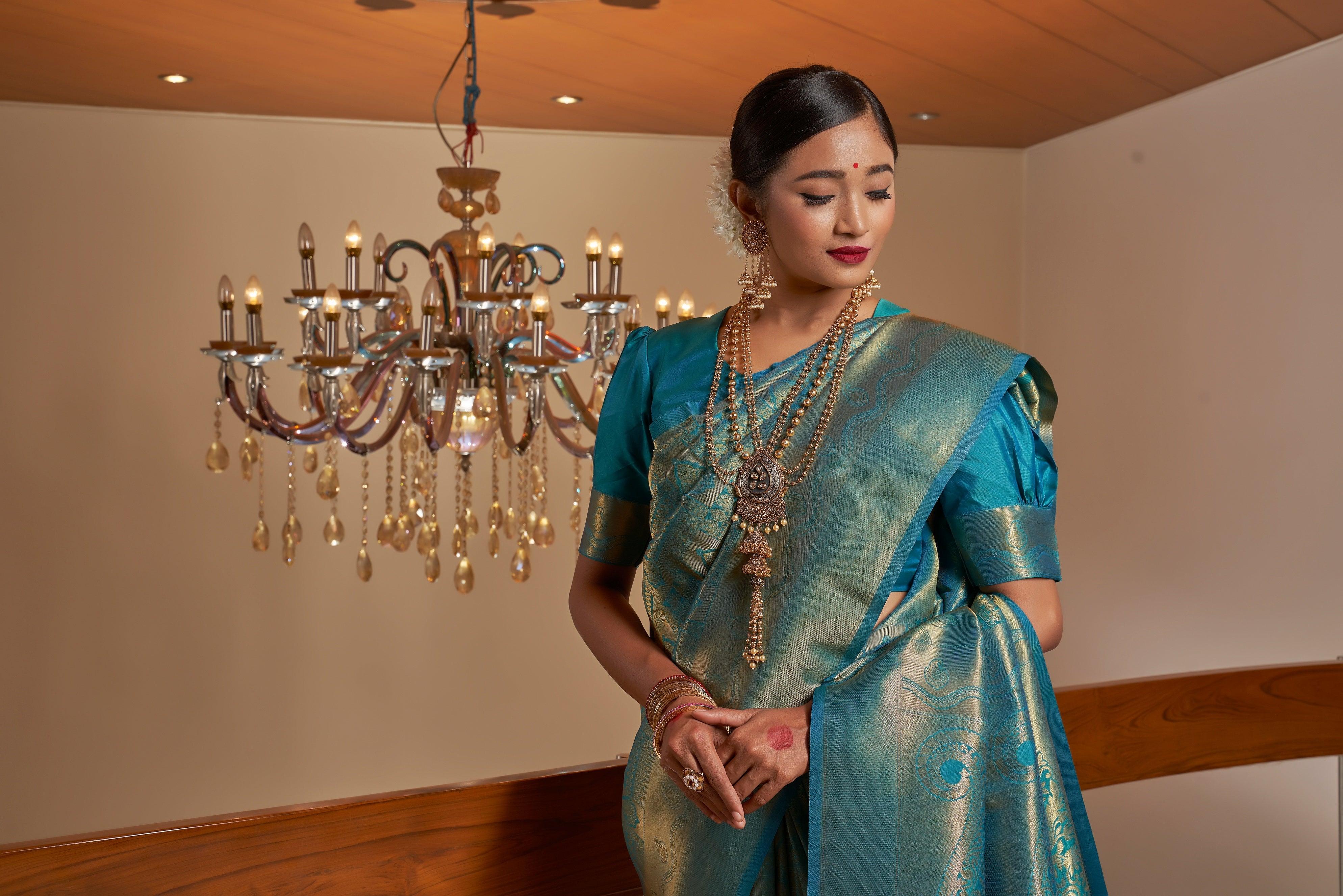 Cobalt Blue Golden Zari Kanjivaram Silk Saree - Image 3