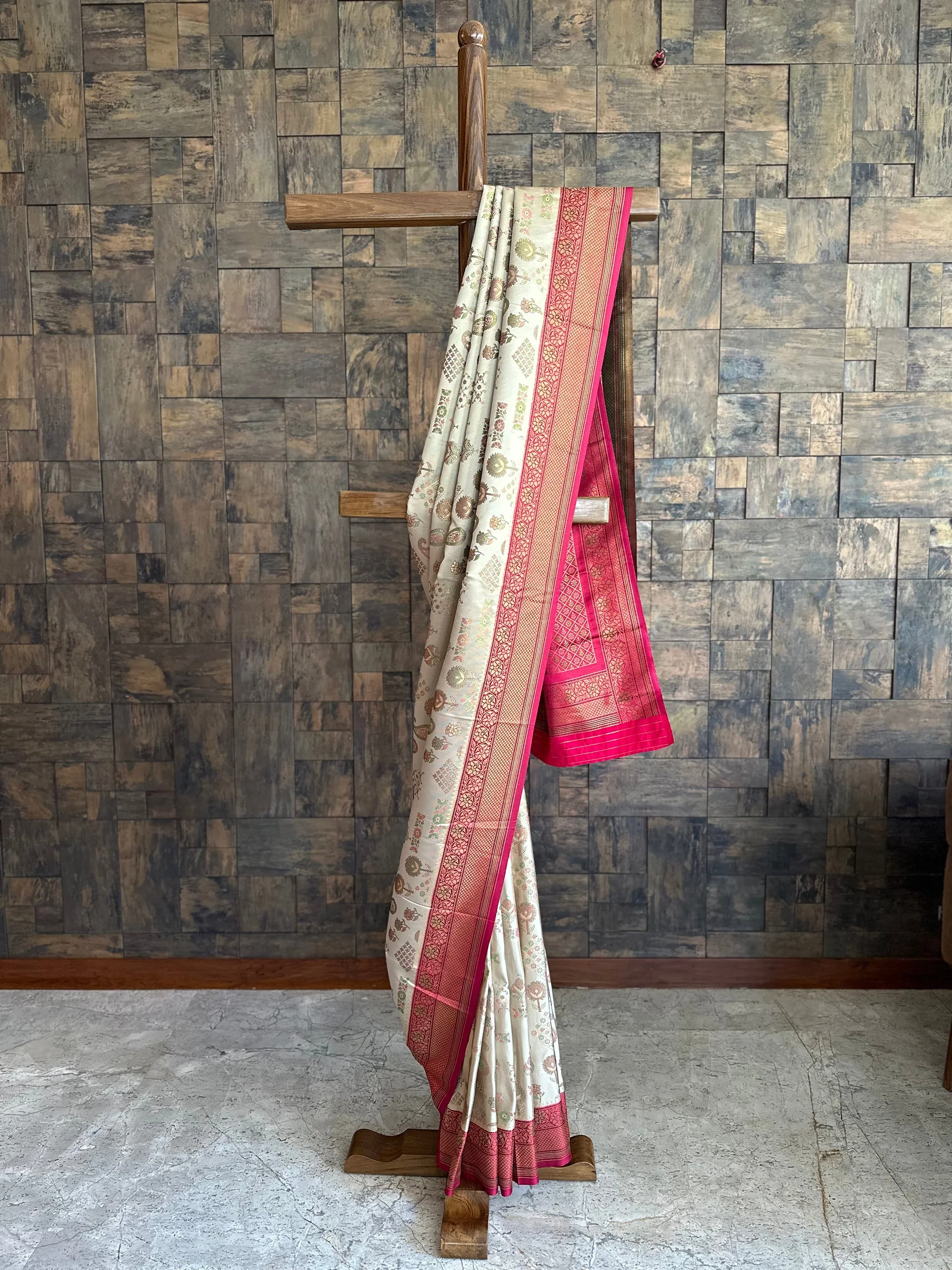 Cream Wine Woven Kalamkari Art Silk Saree with Zari Work - Image 4