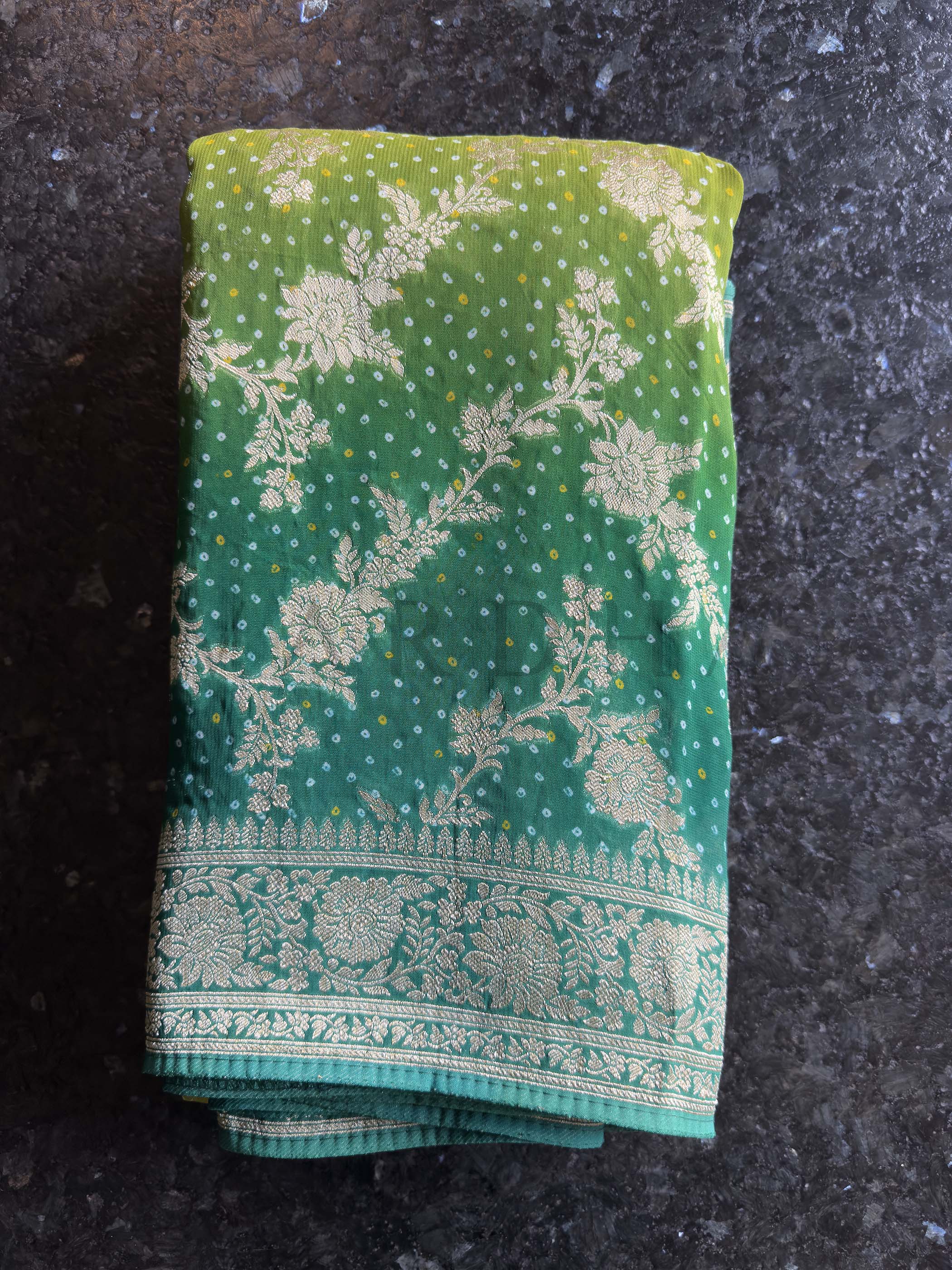 Green Bandhani Feathersoft Georgette Saree with Gold Zari Weaving - Image 5