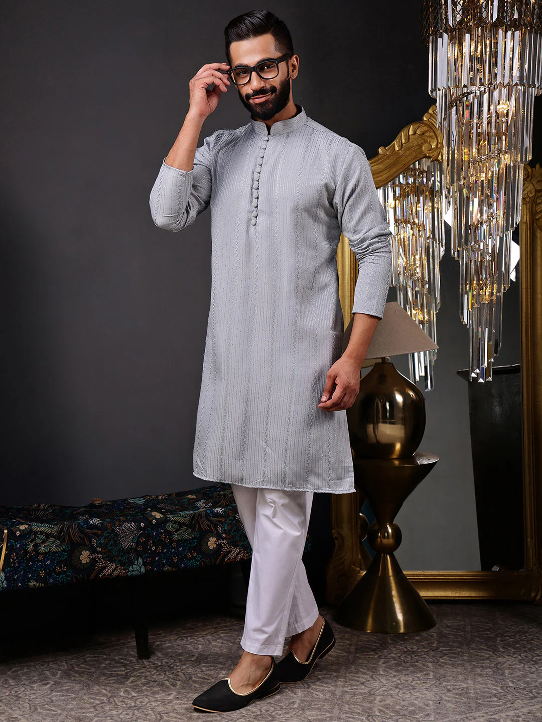 Grey Embroidered Kurta with Vertical Sequins Stripe - Image 4