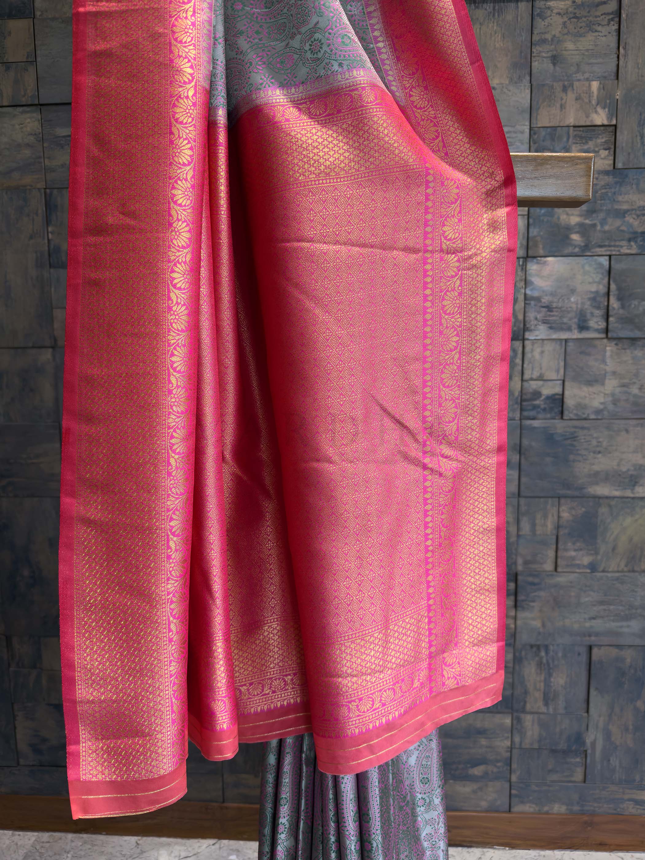 Grey-Pink Tanchoi Satin Silk Saree with Zari Border - Image 3