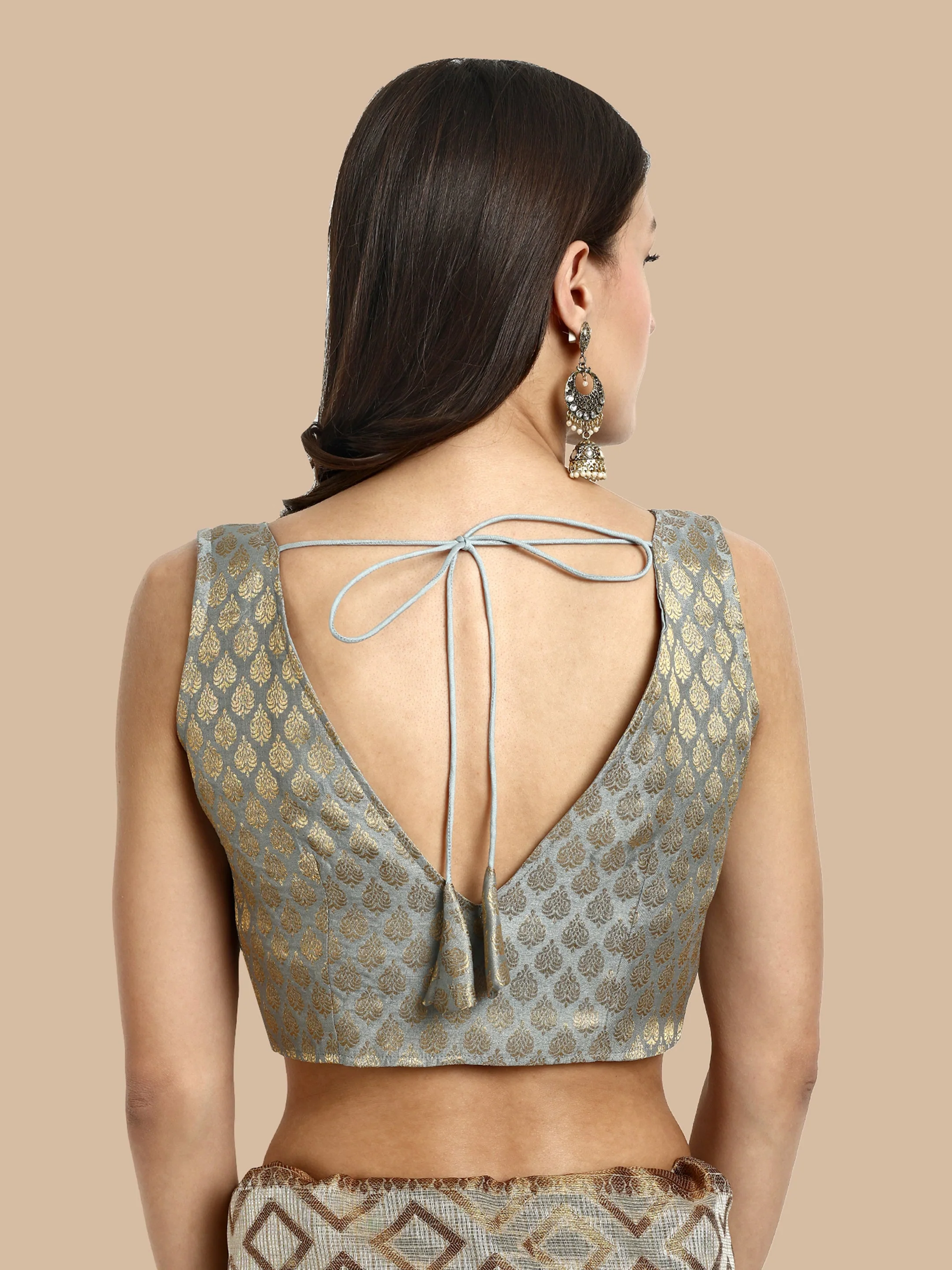 Grey V-Neck Sleeveless Brocade Blouse - Image 4