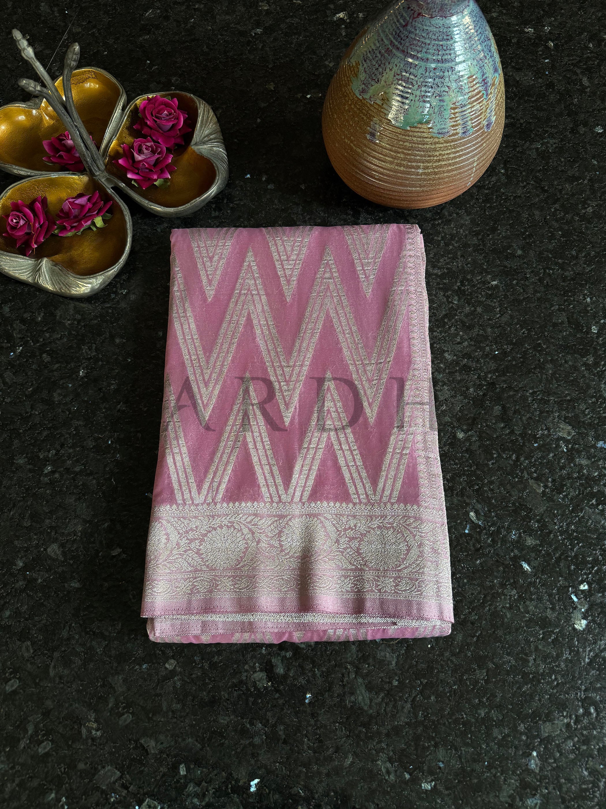 Lilac Feather Soft Georgette Saree with Silver Zari - Image 4