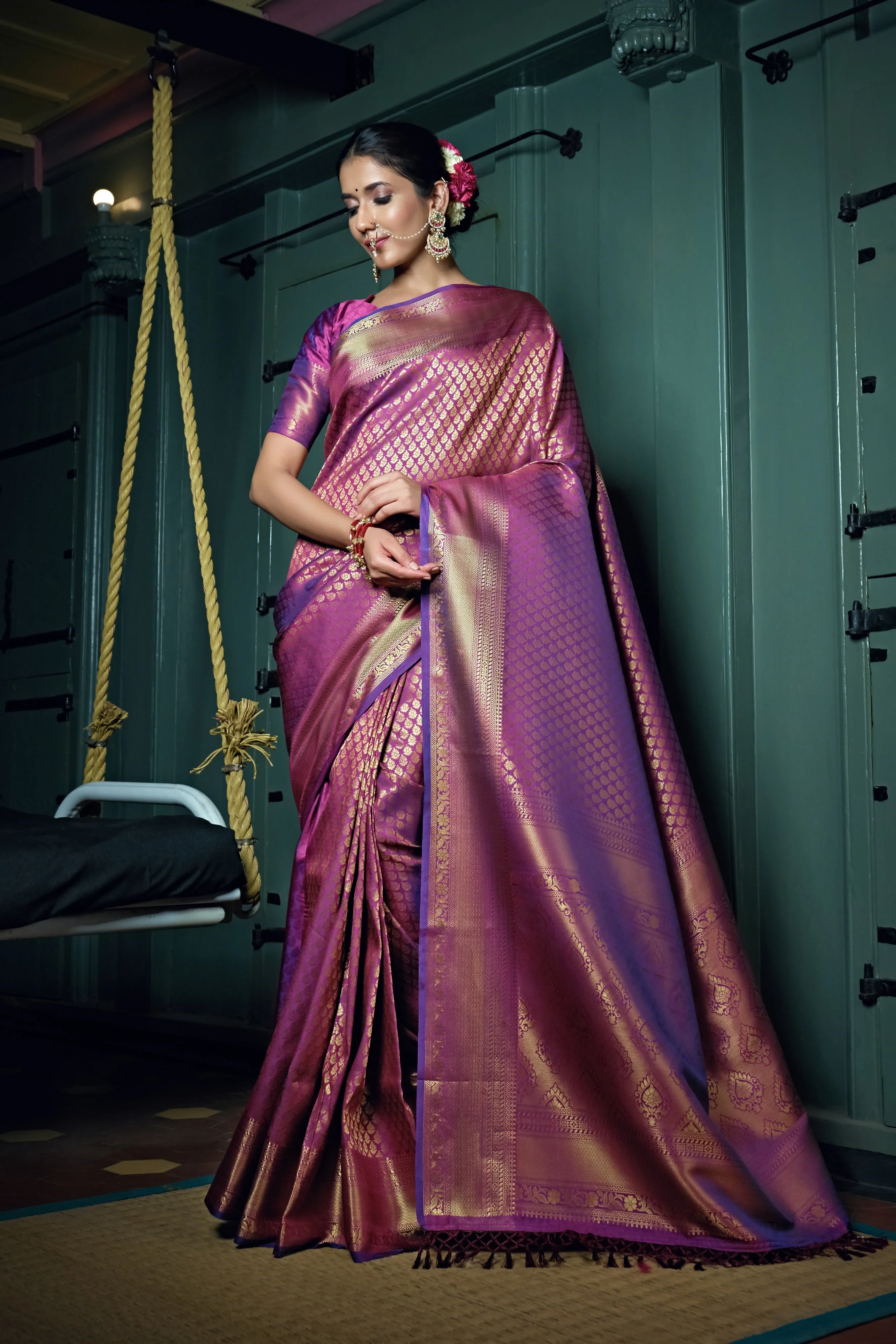 Mauve Purple Golden Zari Kanjivaram Silk Saree - Image 3