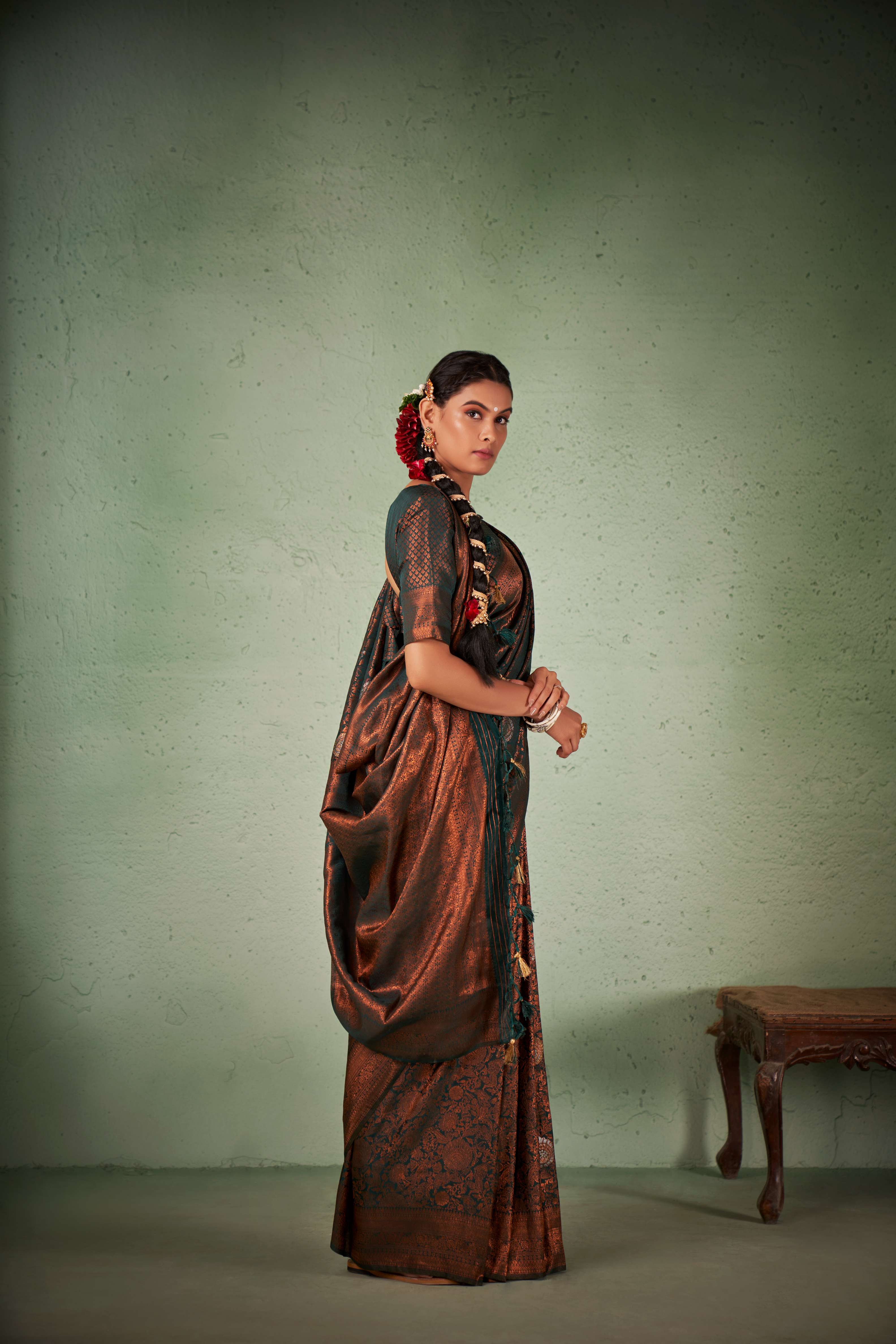 Phthalo Green Copper Zari Kanjivaram Silk Saree - Image 5