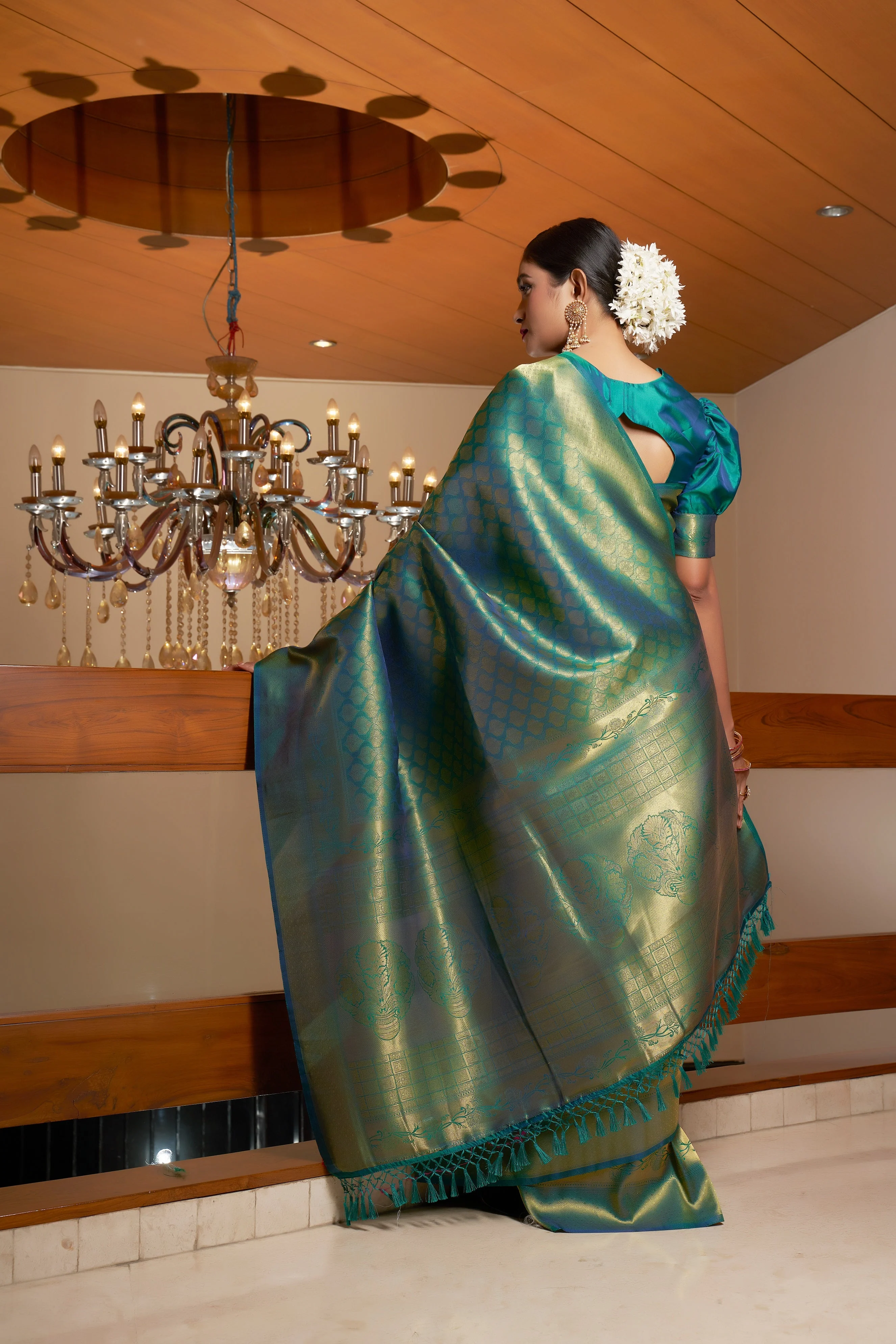 Pine Green Golden Zari Kanjivaram Silk Saree - Image 3