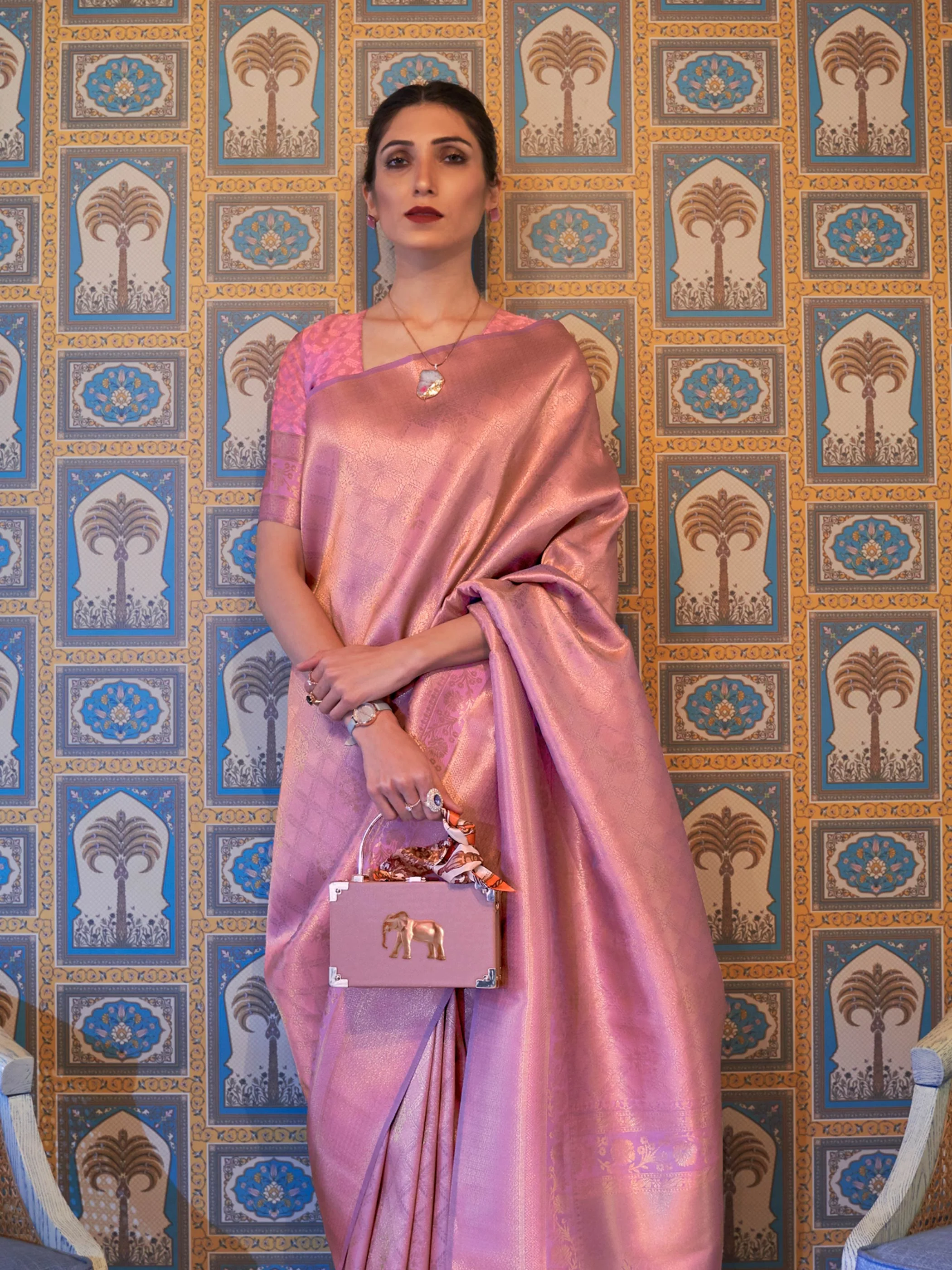 Pink Kanjivaram Silk Saree with Woven Zari Work - Image 2