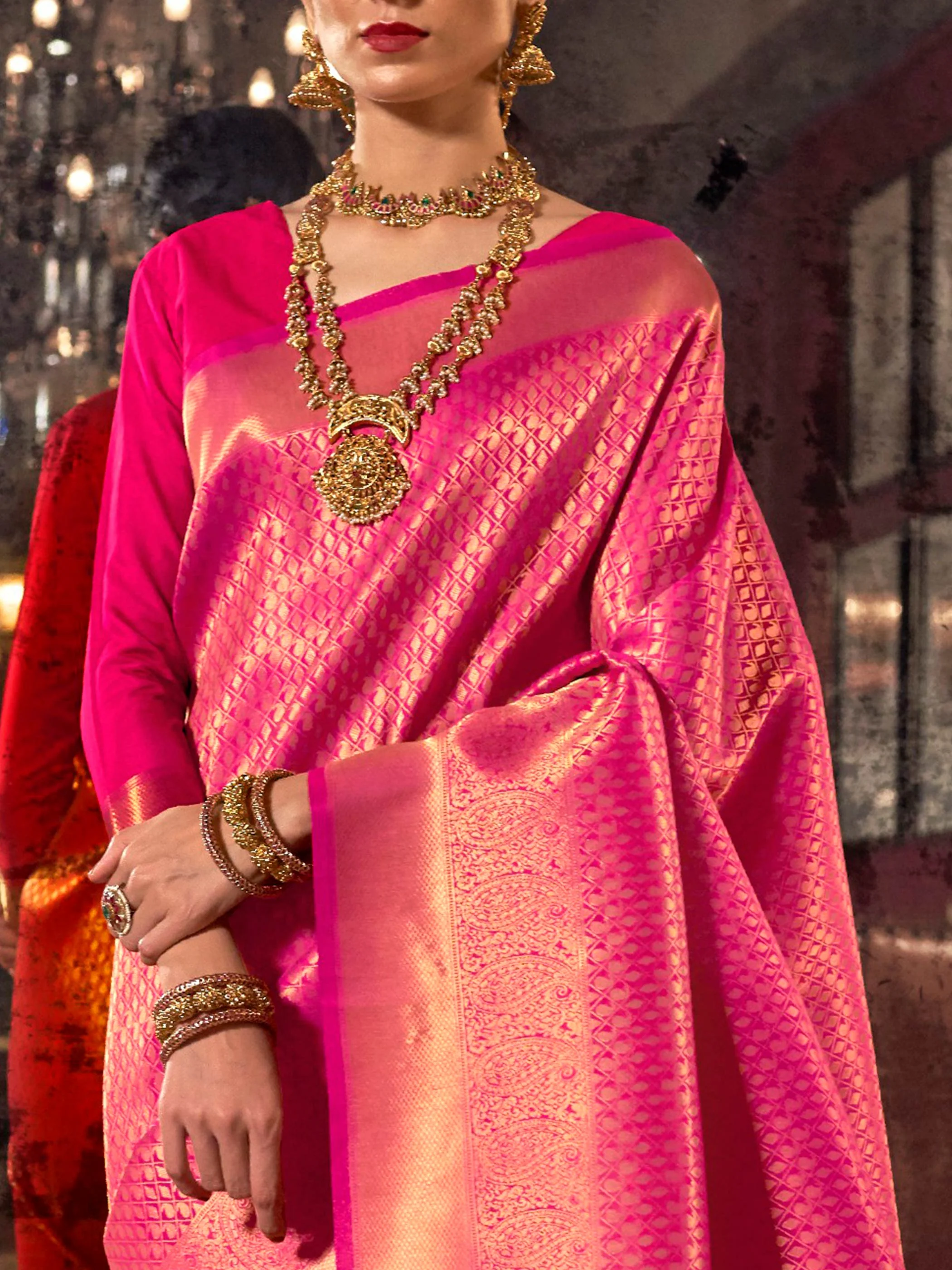 Rani Pink Kanjivaram Silk Saree with Woven Zari Work - Image 4