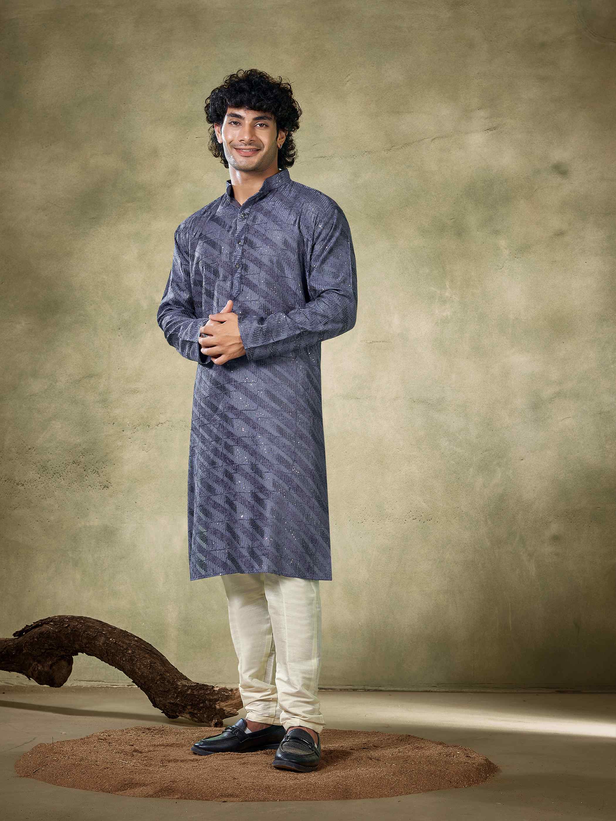 Grey Viscose Sequence Traditional Men's Kurta - Image 3
