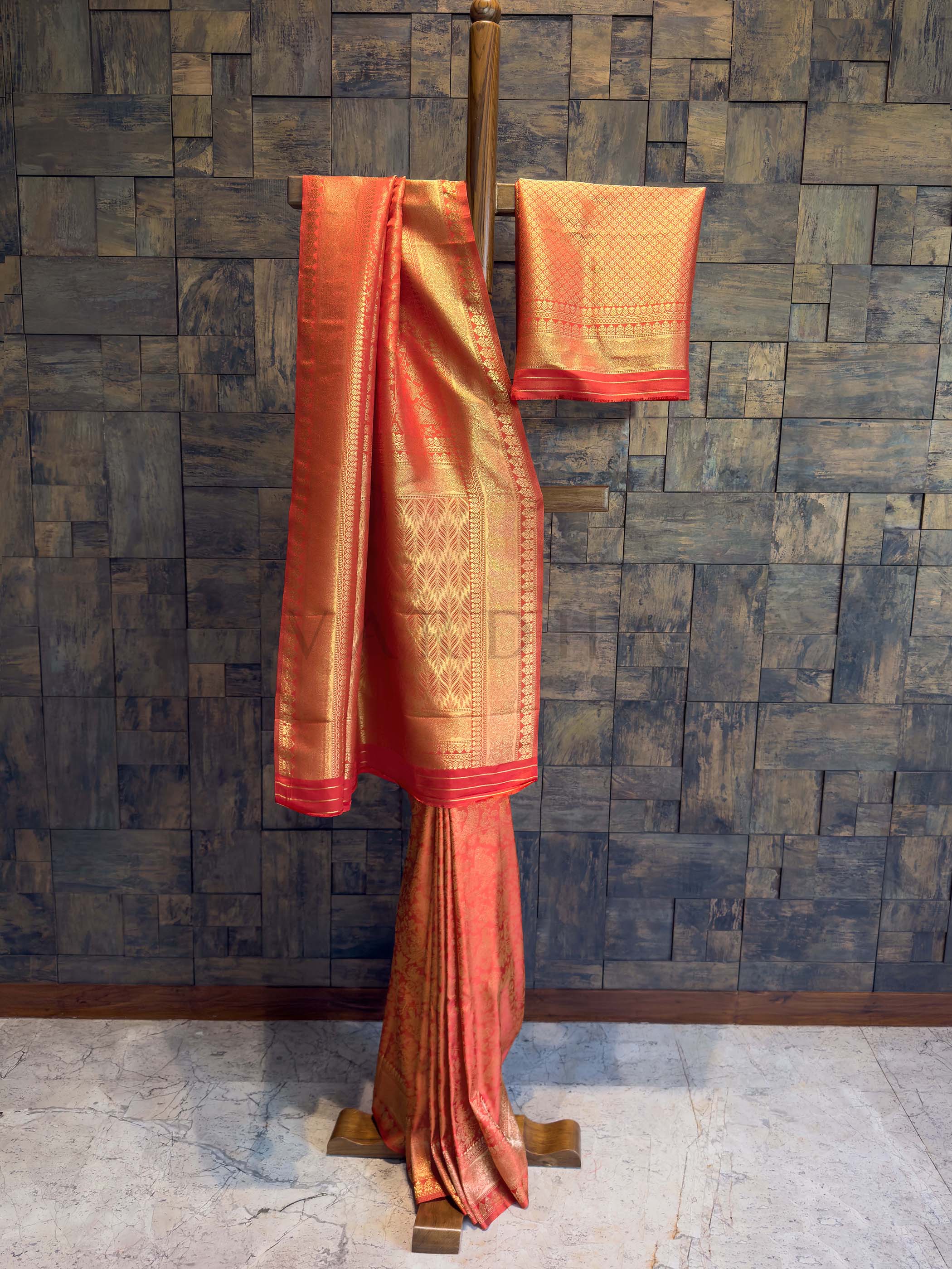 Sindoori Red Golden Zari Kanjivaram Silk Saree - Image 6
