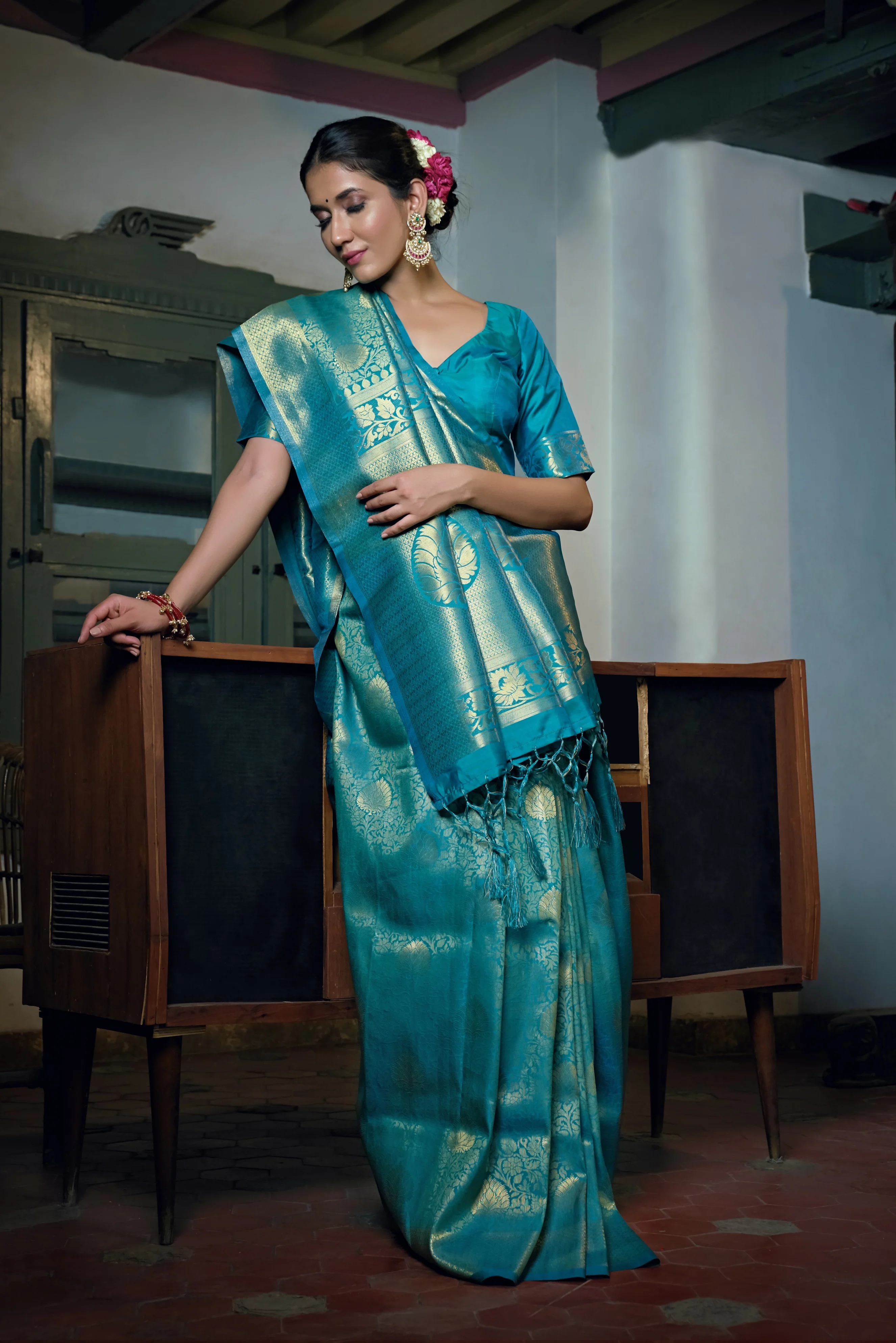 Sky Teal Blue Zari Work Kanjivaram Silk Saree - Image 3