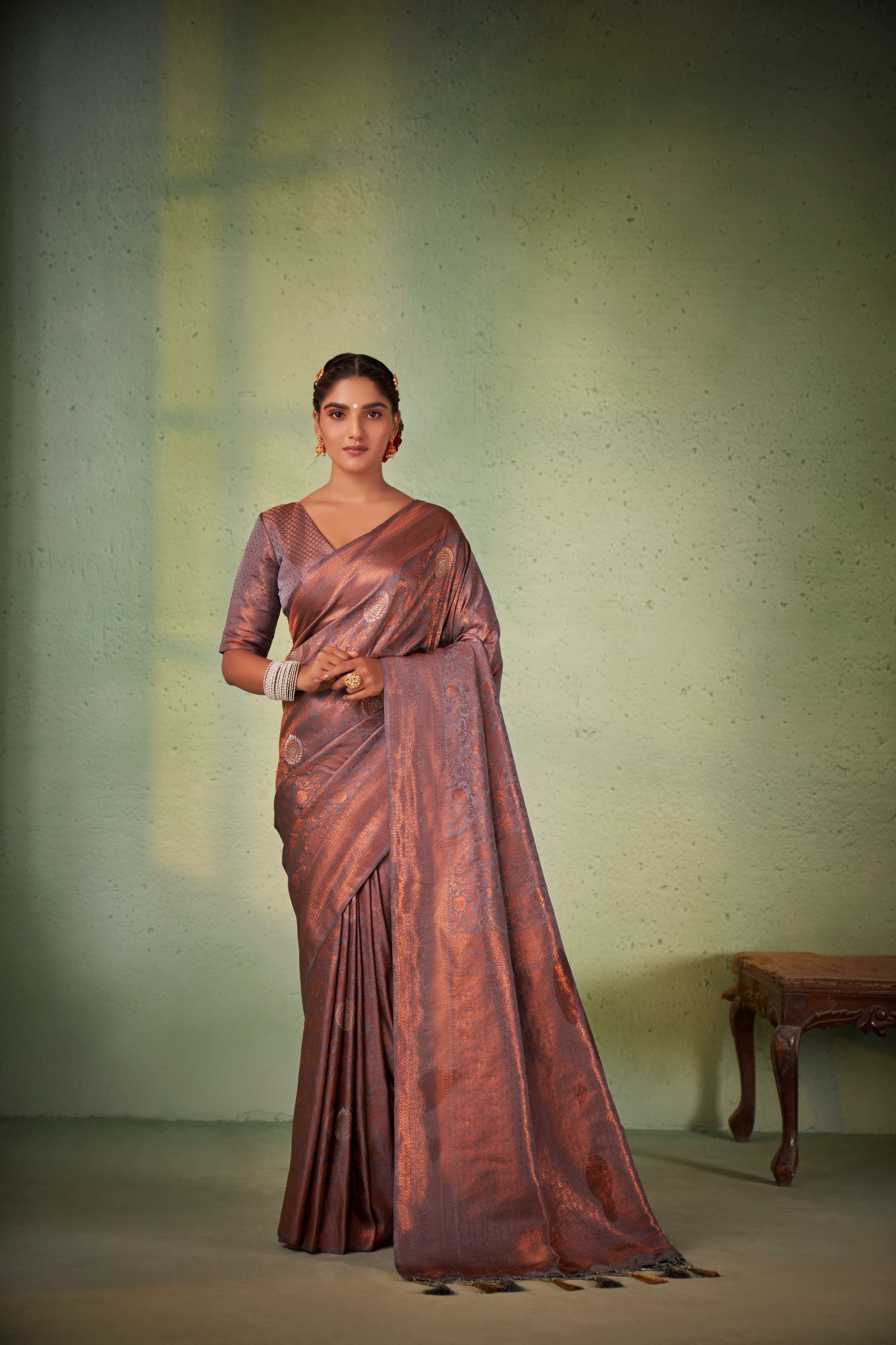 Slate Grey Copper Zari Kanjivaram Silk Saree - Image 3