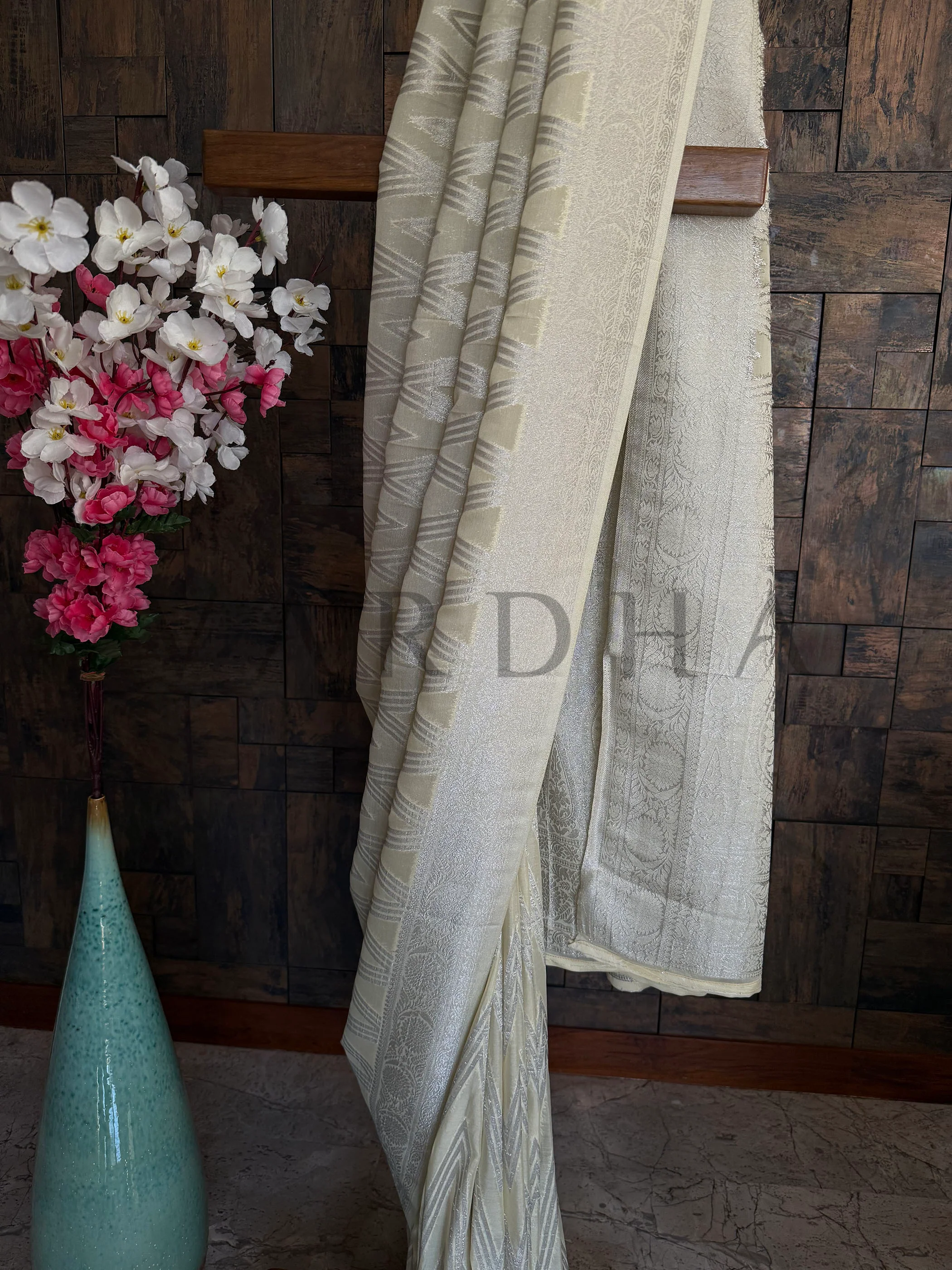 Soft Yellow Feather Soft Georgette Saree With Silver Zari - Image 3