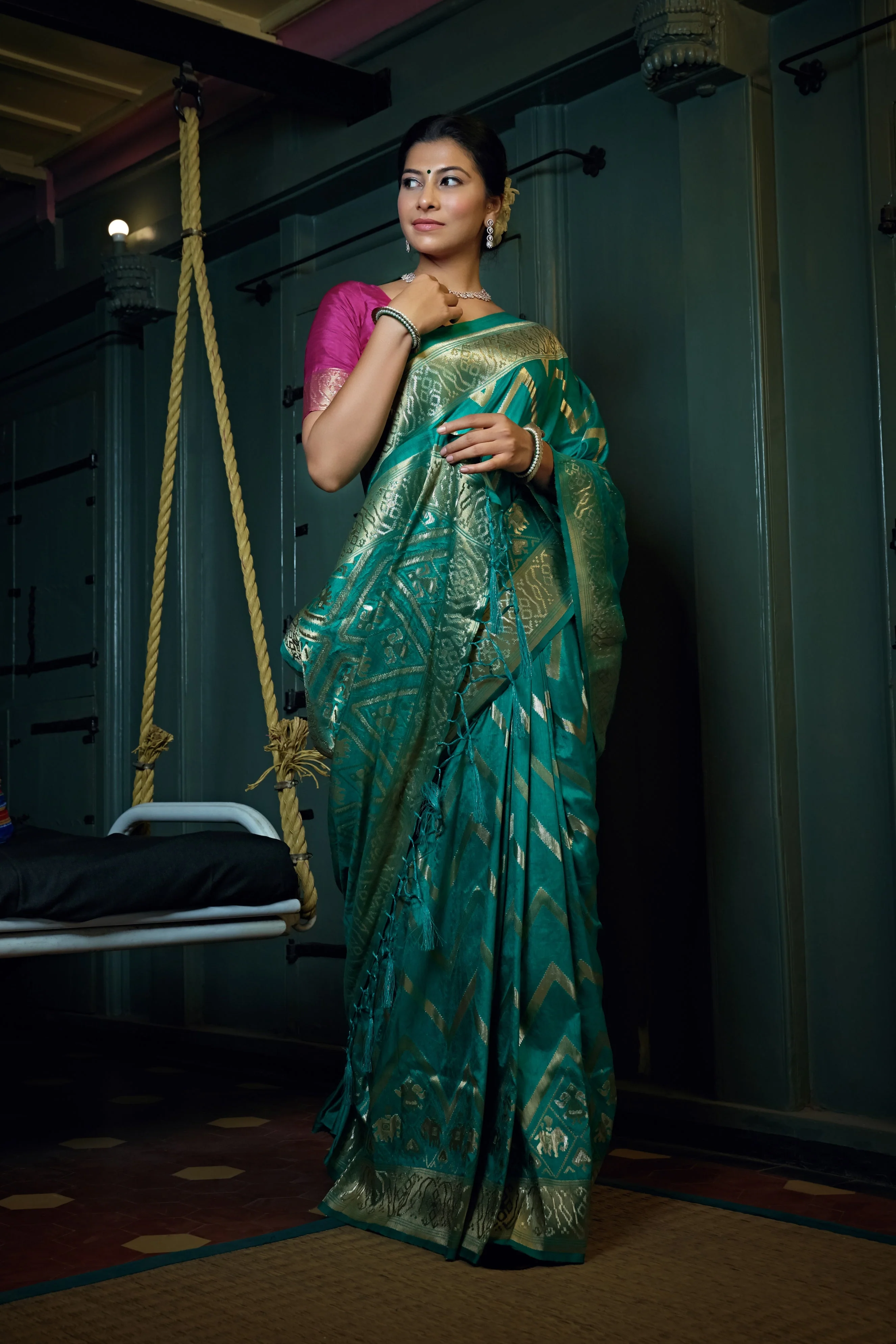 Tiffany Blue Golden Zari Banarasi Silk Saree - Image 4