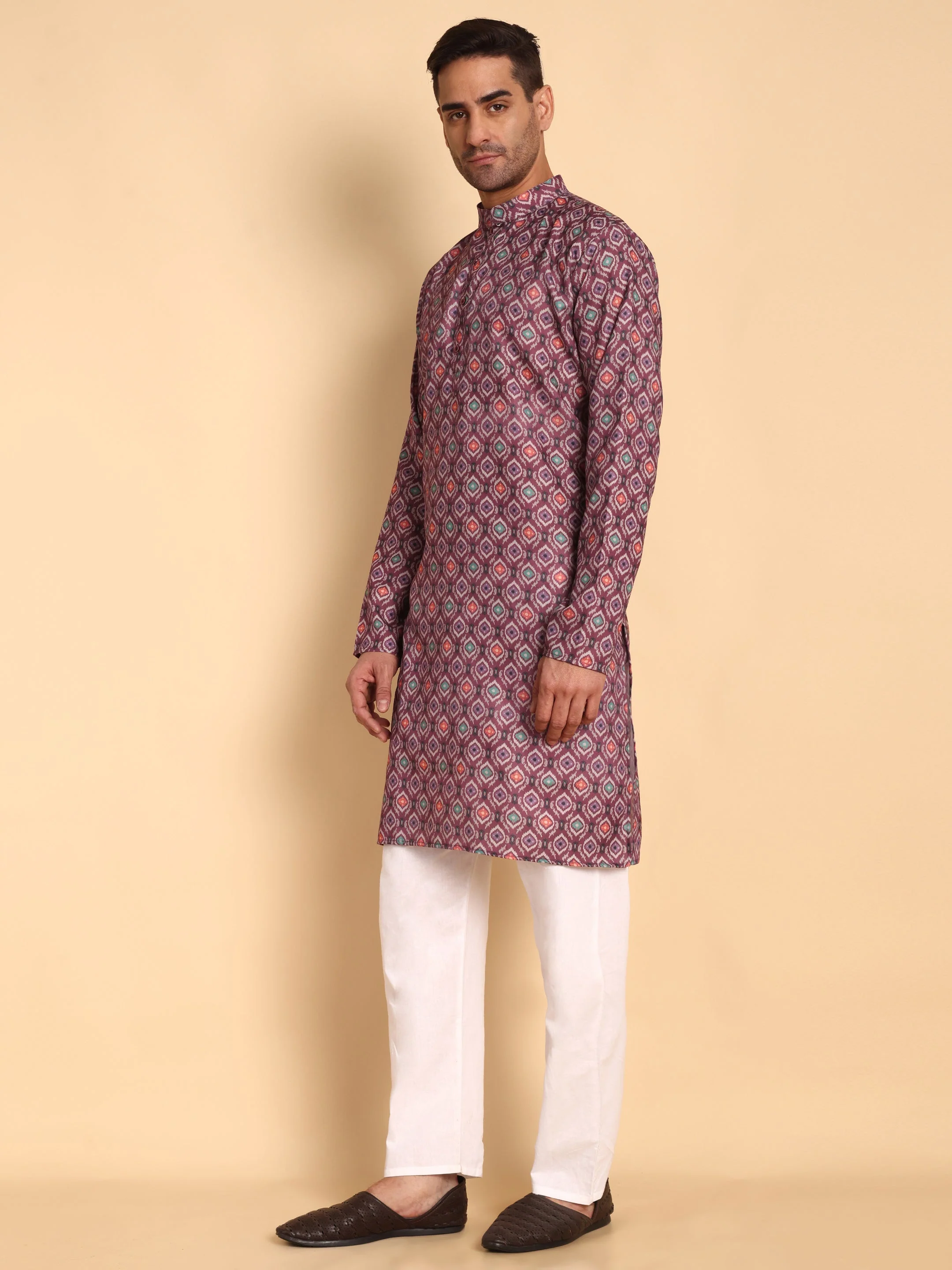 Traditional Maroon Moroccan Damask Printed Men's Cotton Kurta - Image 5
