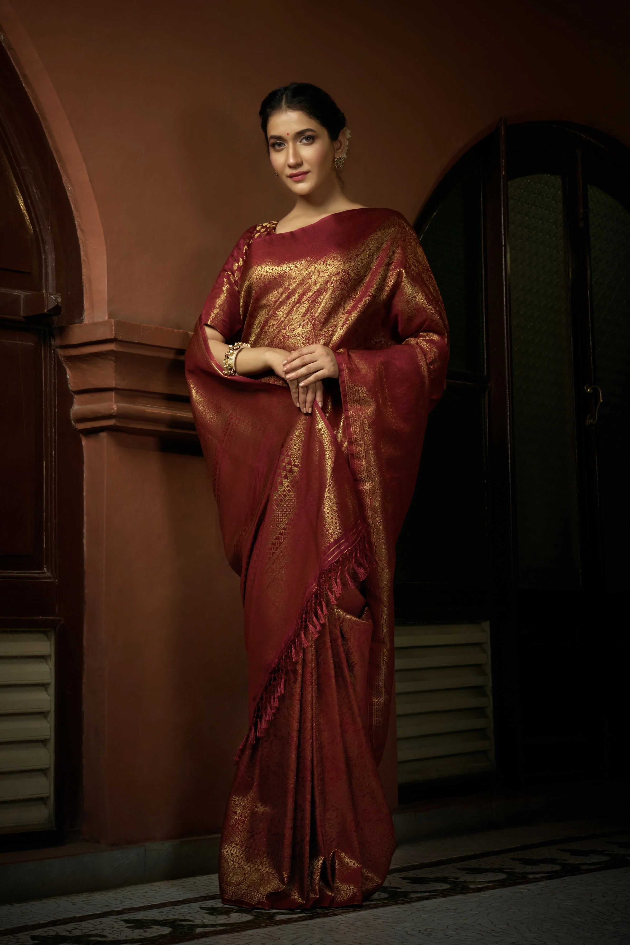Venetian Maroon Golden Zari Kanjivaram Silk Saree - Image 7